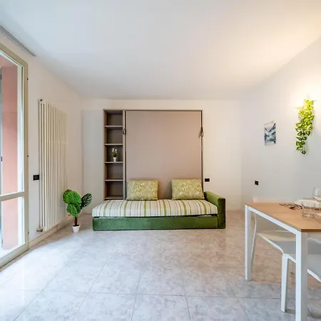 - Front Station - At 2 Min - Wifi * Lecco