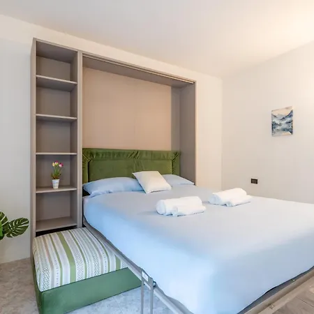 - Front Station - At 2 Min - Wifi Lecco
